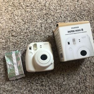 FujiFilm InstaX Mini 8 Camera with Film
